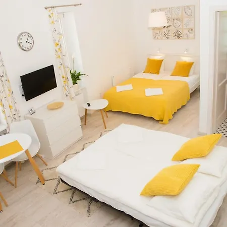 Rába House Apartman *